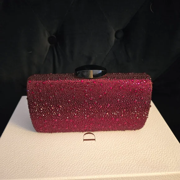 WHBM White House Black Market Elegant Red Crystal Clutch With Chain Strap NWT - Picture 3 of 16